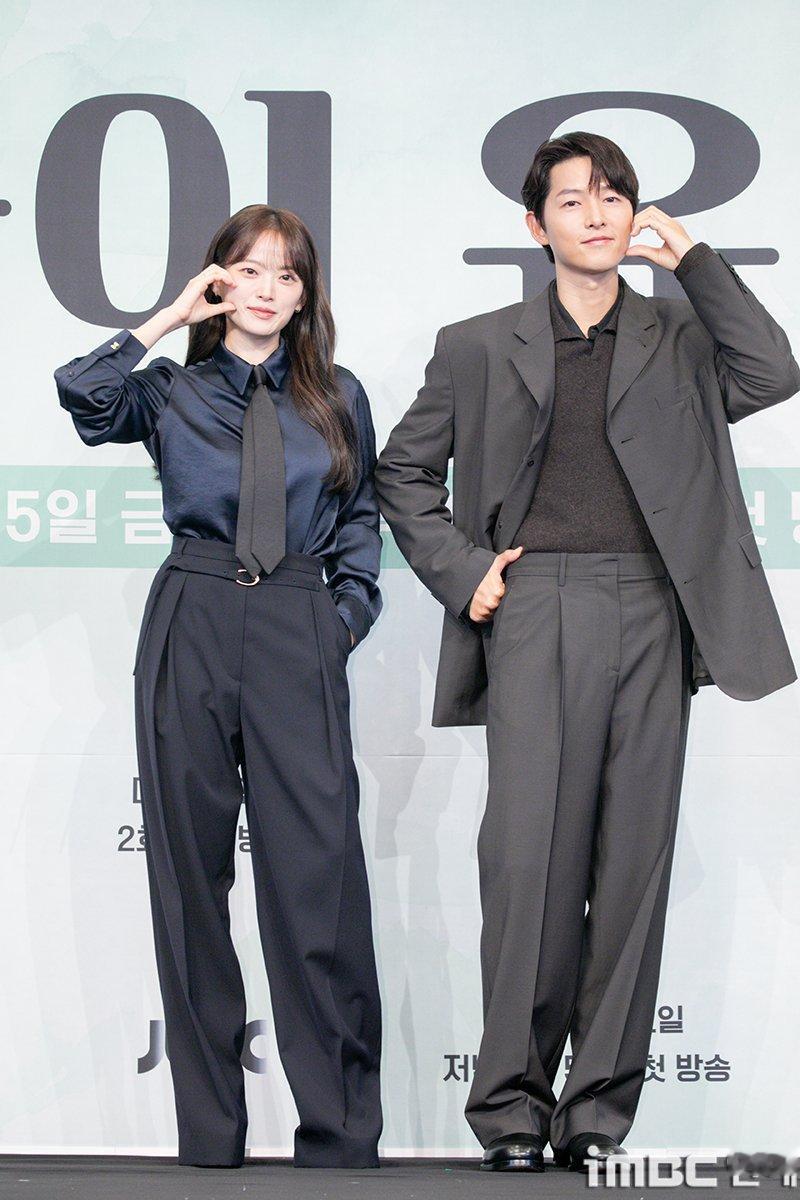 20250904Jtbc《Myyouth》制作发表会宋仲基千玗嬉感觉又是