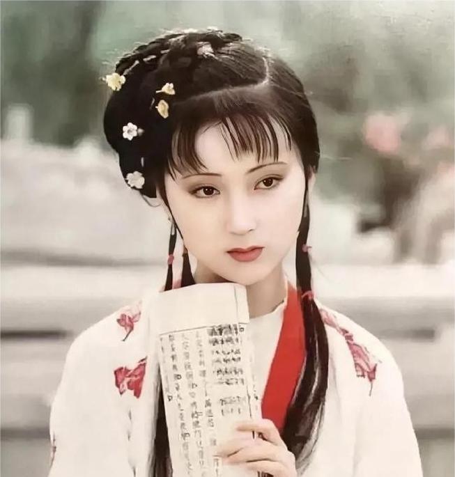 2007年，陈晓旭到了弥留之际，她让人联系前夫毕彦君，说自己想见毕彦君一面，可是