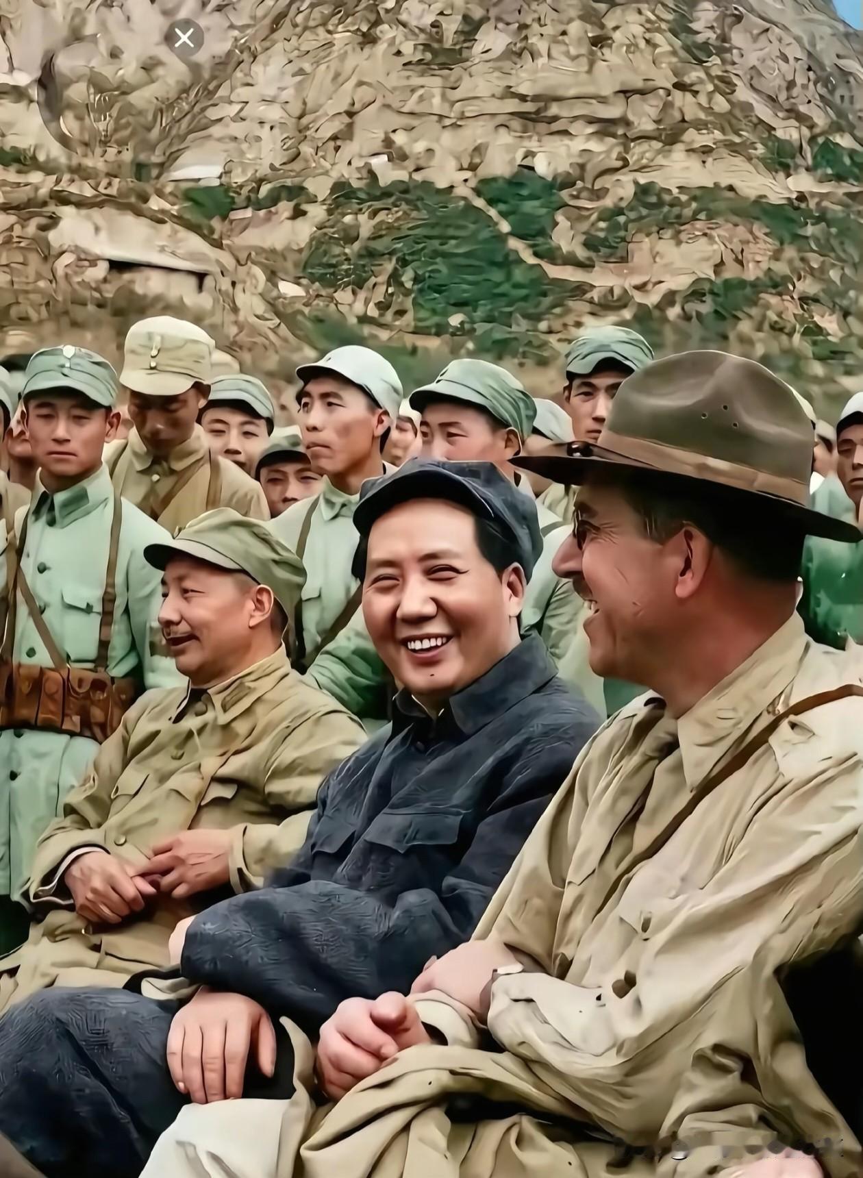 毛主席等同志同外宾亲切交谈，举止从容，尽显大国领袖的风度与平易近人的魅力。✅