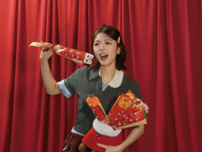 赵今麦回应球3造型这才是我们年轻人该吃的顶级细糠！赵今麦回应球3造型真的太圈粉了