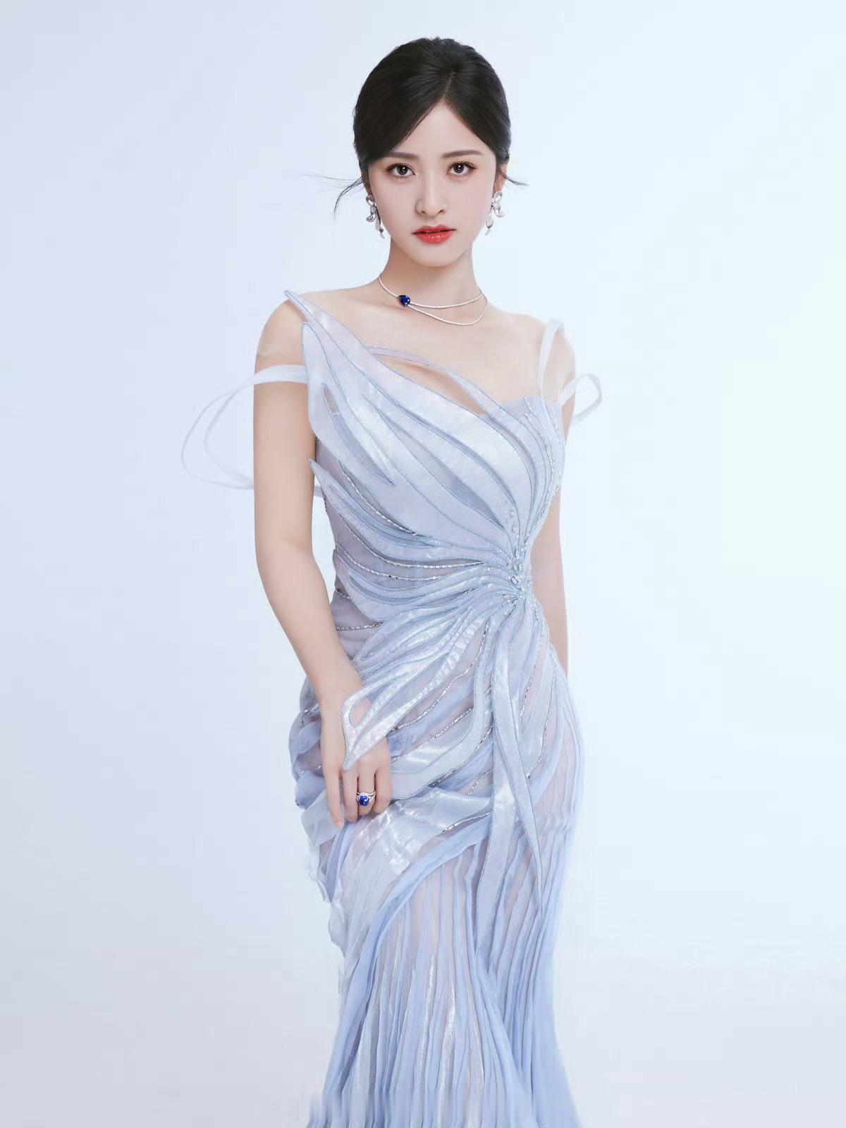 图出了再重看这里的回复感觉更搞笑了沈月：“是真的啊”有一种干完活却白干