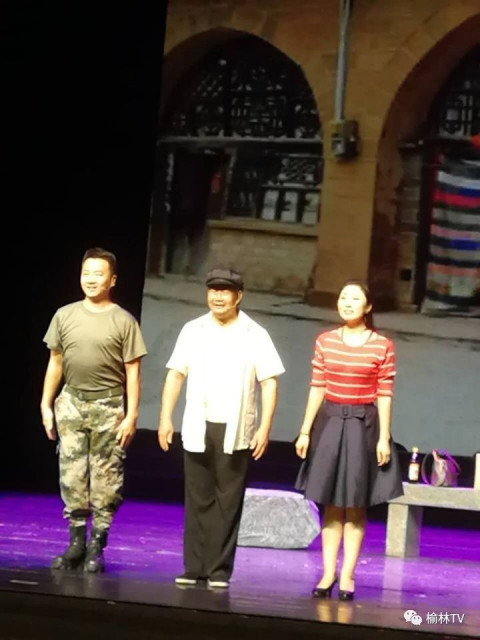 器乐合奏 《一路踏歌》 男声独唱 《黄土地的儿子》 表演唱 《火塔塔