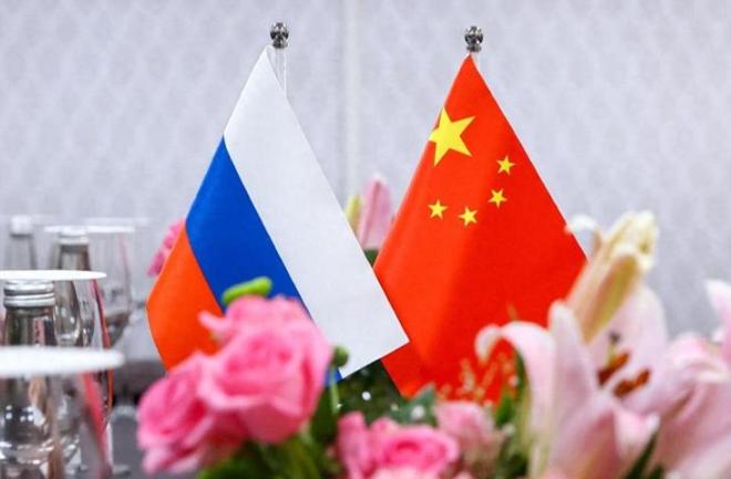 中俄这次军演真是把底裤都交底了：连潜艇舱门尺寸这种绝密数据都敢互换，俄罗斯人甚至