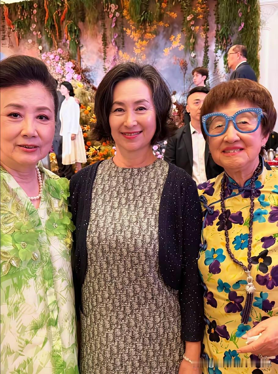何超琼简直是生奚梦瑶何猷君答谢宴上最大的精彩了吧，本来以为他们会分崩离析，各自精