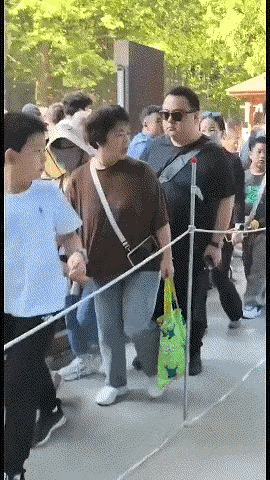 娶了个情绪不稳定的老婆，早晚吃亏的是自己[哭哭][哭哭][哭哭][捂脸哭][我