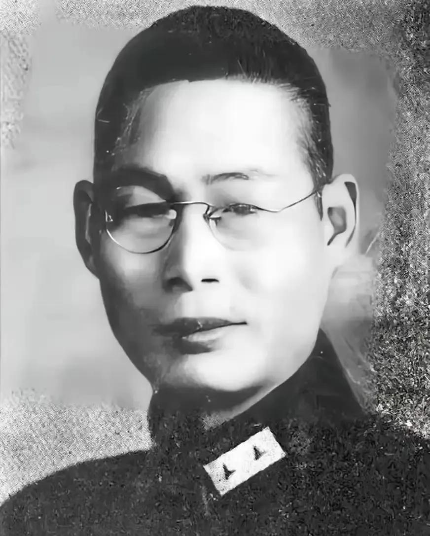 1934年，闽西，李延年抓了500多名红军，随即下令：“全杀了！”蒋介石得知此事