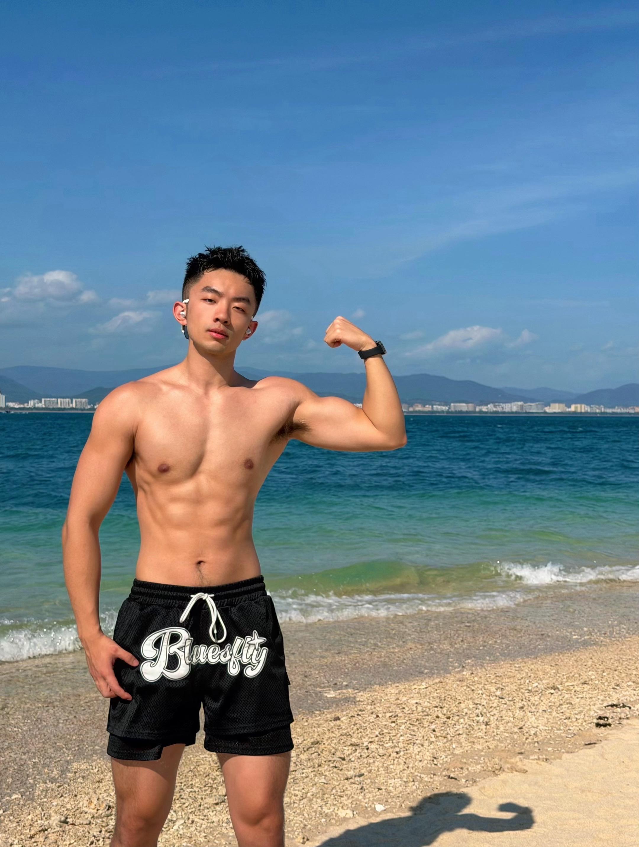 三亚Plog｜没人可以拒绝在玻璃海边躺平 以前对三亚的印象都是商业化气...