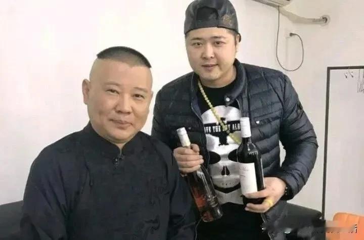已经离开了德云社的郭德纲助理王楠，现在开启直播还都是说郭德纲和王惠的好。他说我