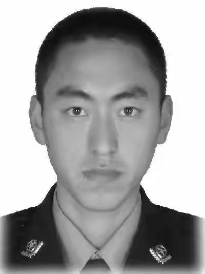 他在执法现场被撞牺牲生命定格在37岁9月26日夜间，辽宁西丰县公安局交通管理
