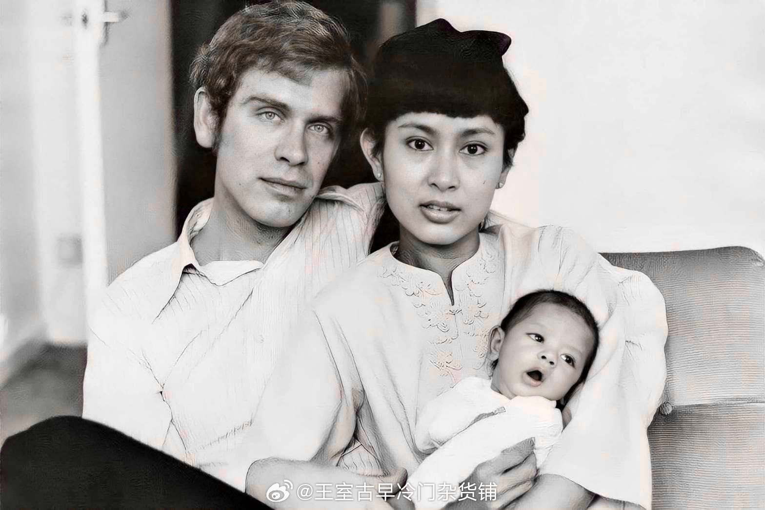 王室王室泰国王室小三和儿子跑题一下：偶然看到面点家的素鸡几张年轻时的照片，妈呀