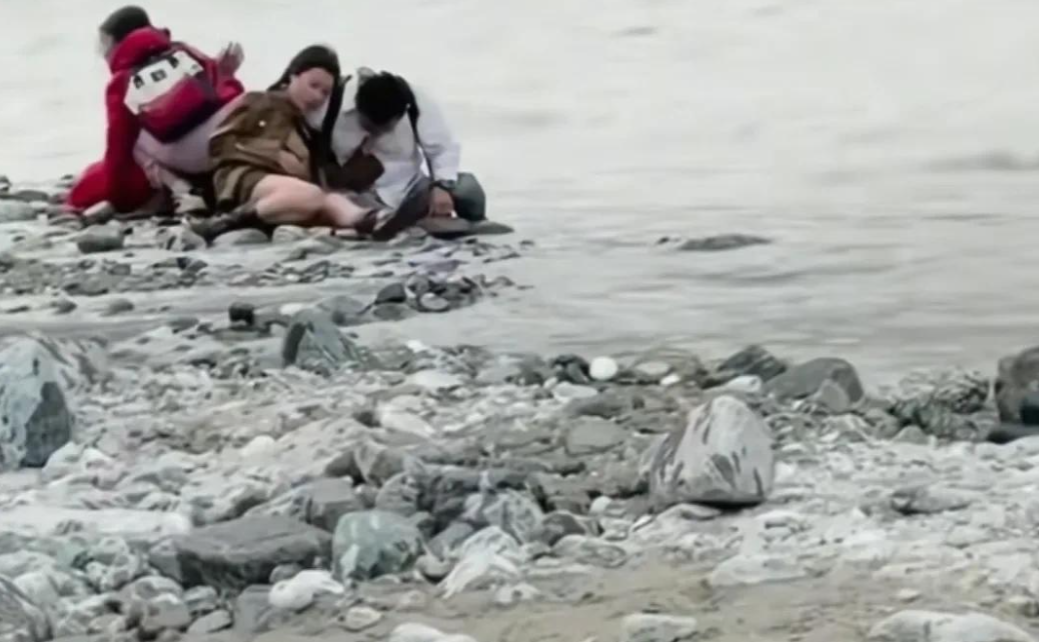 5死24伤，网红“将军桥”血色崩塌！游客早有预警，景区为何视若无睹？一场本该