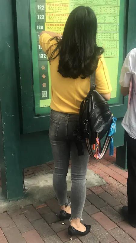 男生都喜欢微胖穿紧身裤的女孩吗?男生是不是都喜欢微胖穿紧身裤的女孩，这可不