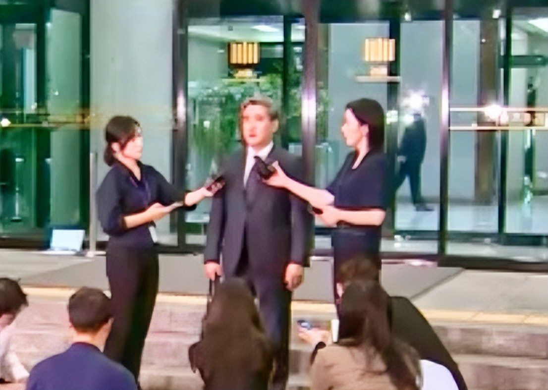尹锡悦怒了调查就是瞎搞啥？前总统被指控滥用职权？这简直