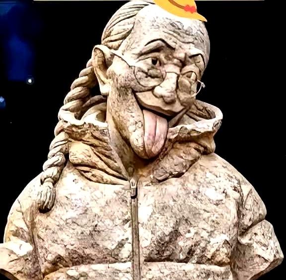 这事儿看着真让人发笑。田世信的女儿跳脚了，一纸律师函甩向网友，嚷嚷着侵犯肖像权