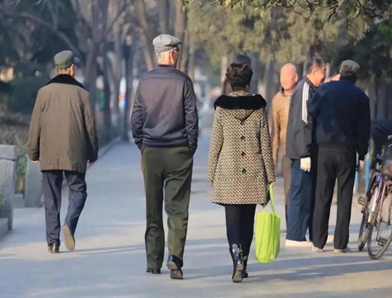 寿命与体重的关系被发现：60岁后，这样的体重刚好，您达标没？到了六十岁，身