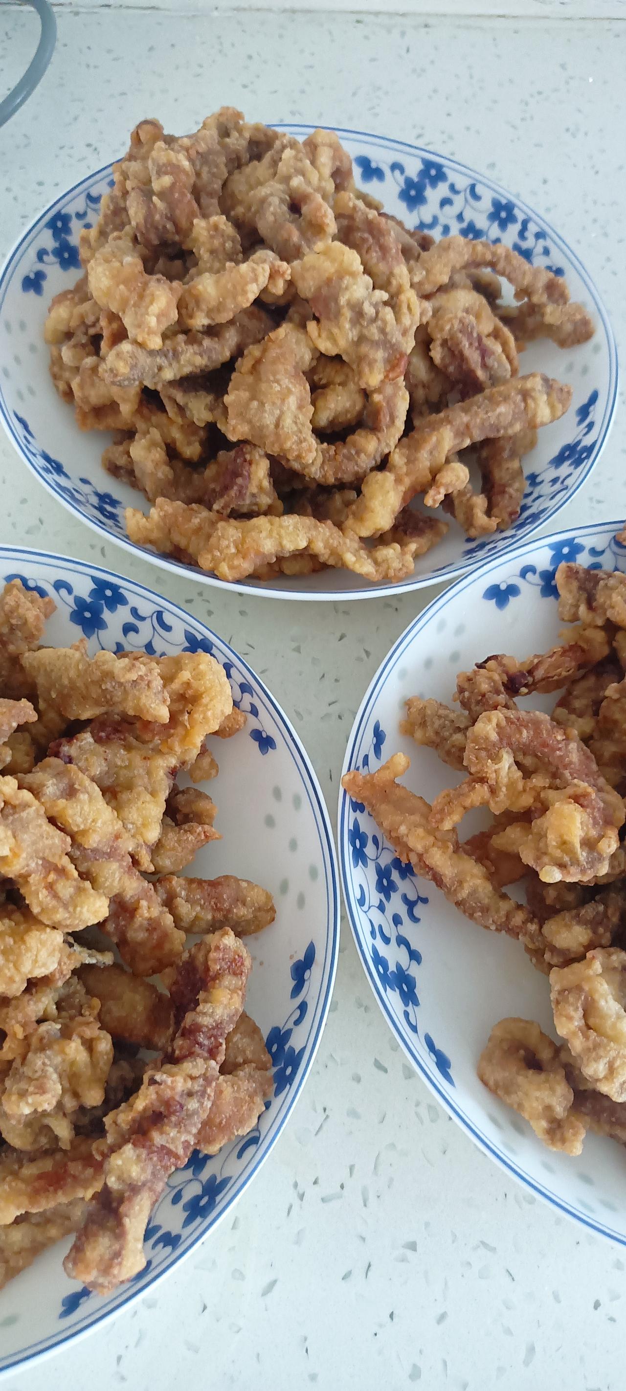 今天将会是忙碌的一天！昨晚我女儿有晚课，我老公正好值班，我也正好不用回家，帮忙