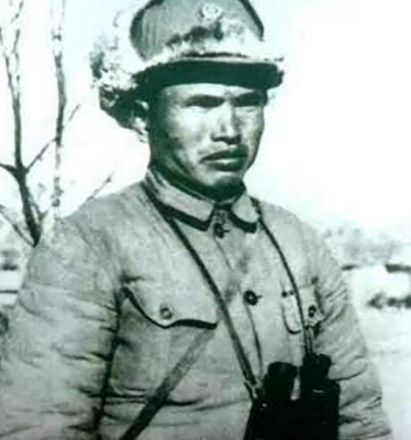 1938年抗战中，八路军营长让战士们反冲锋，不料冲到半山，营长却让他们赶紧把日军