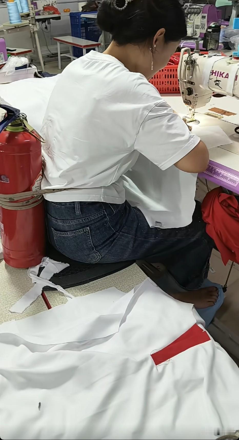 为了挣点碎银，还得担心受怕的