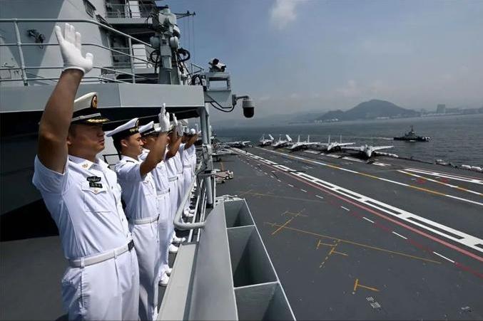 就算送一艘航母给朝鲜，他们都不敢要，为什么？因为养不起！就拿山东舰来说，全舰有3