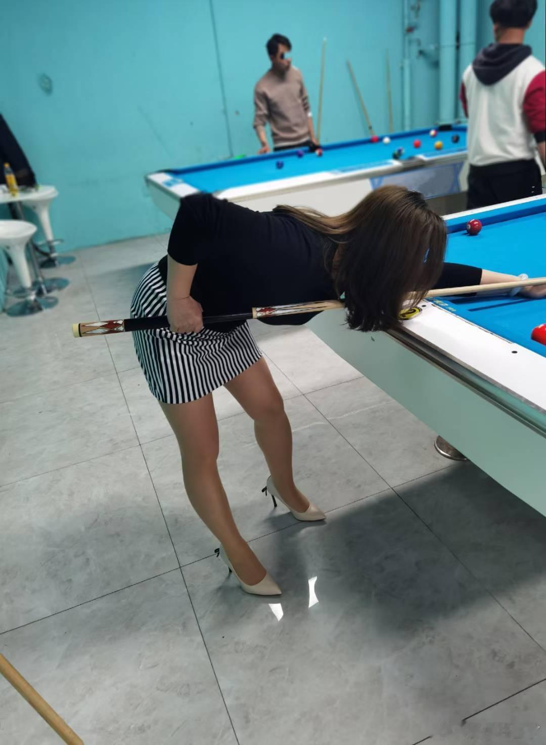 捅两杆​​​
