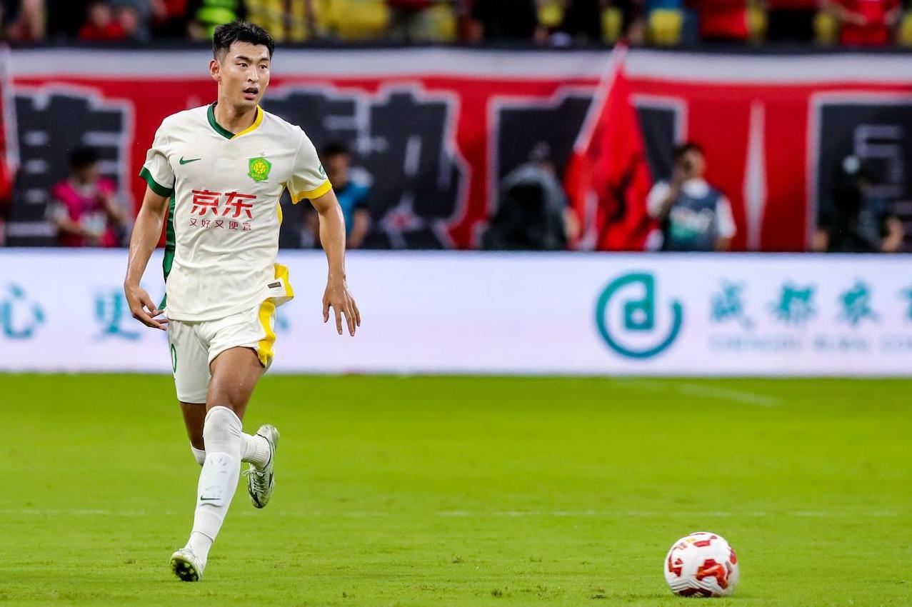 否极泰来，物极必反！最近，主教练徐正源和周定洋等核心要离开球队的成都蓉城终于开始