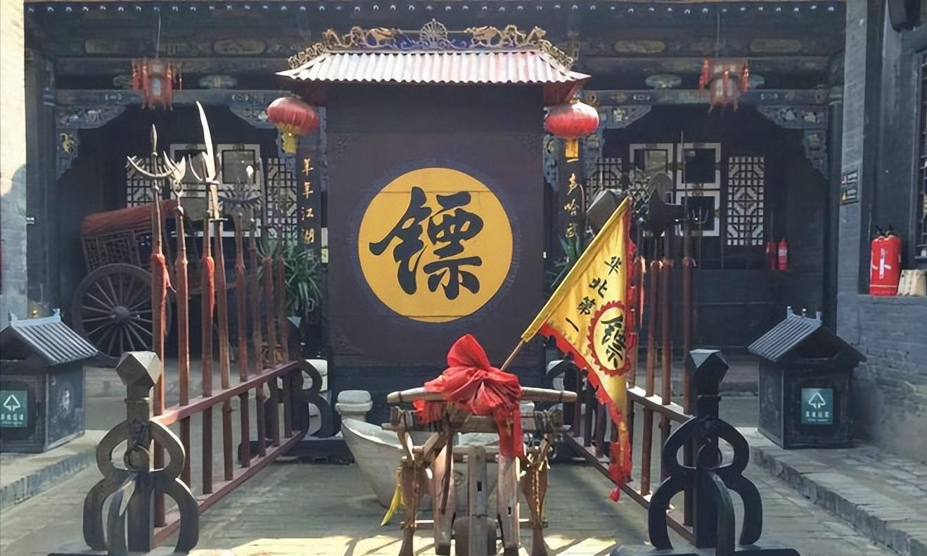 古代镖师十几人，为何土匪不敢抢？这并非镖师武艺超群，而是土匪们精明的权衡利弊