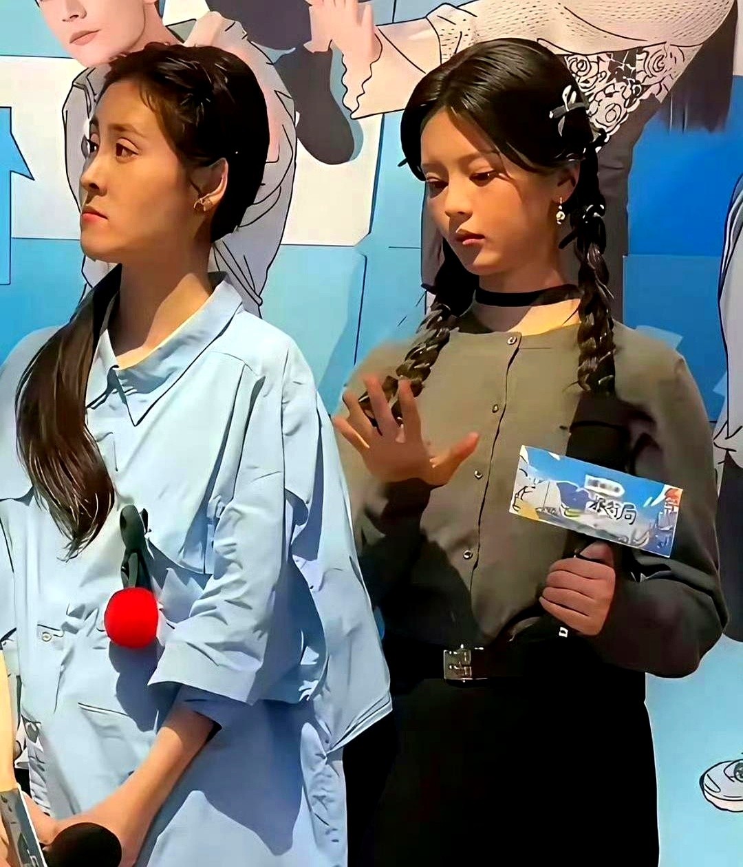 张碧晨的无滤镜生图一出来，那条勒出赘肉的裤子瞬间成了焦点。镜头怼脸拍，皮肤透亮，淡妆显得挺大方。可视