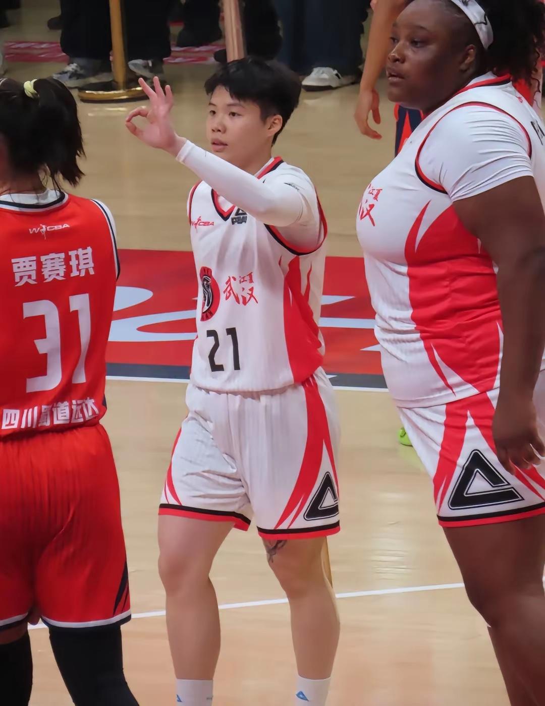 WCBA今天就两场，明天一下子来5场而且明天的5场比赛，关注度都很高，所以很