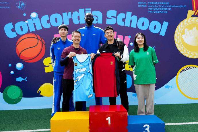 宁波男篮分享校园行图集: 俱乐部将持续深耕校园公益