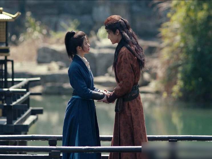 赵丽颖拼死守护7年的“信仰”，被人一脚踩进泥里，还美其名曰“成人礼”。你再看