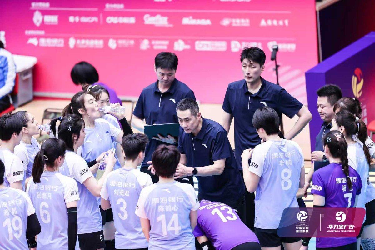 天津女排联赛第四，与上届联赛成绩持平，基本完成任务。与其他队伍相比，天津女排联