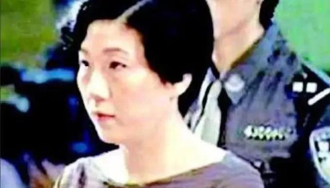近日，文艺界多名干部因涉嫌贪腐被查，引发社会广泛关注。这场反腐风暴不仅揭示了文化
