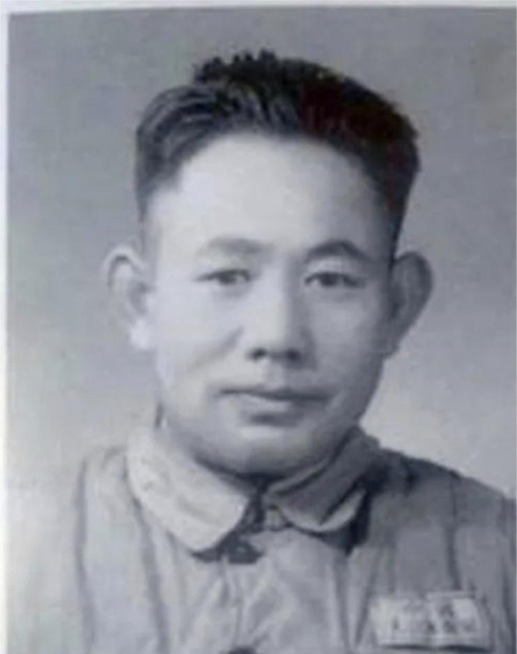 1951年，志愿军58师奉命北撤时，突然听到后方传来密集炮火，原本可以带队平安后