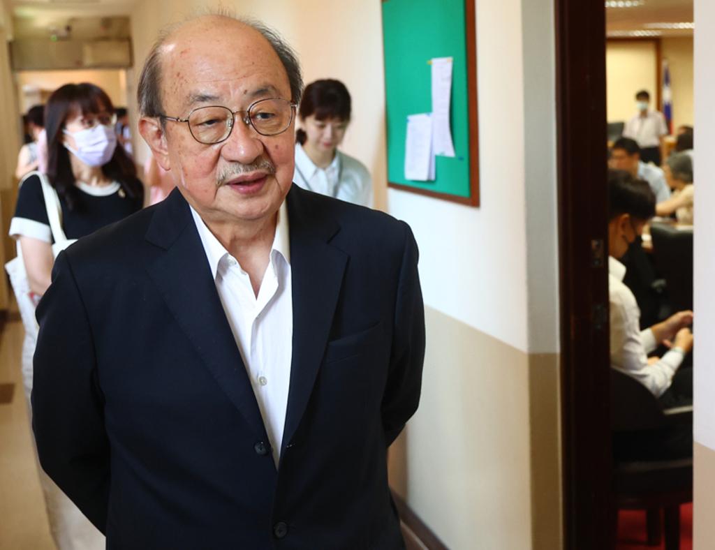 大罢免投票进入倒数，大力主导此事的民进党党团总召柯建铭，今（24）日在脸书发文，