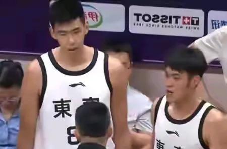 徐昕来辽宁队吧。徐昕与杜锋闹翻了，按照杜锋的性格，那是不会给你好果子