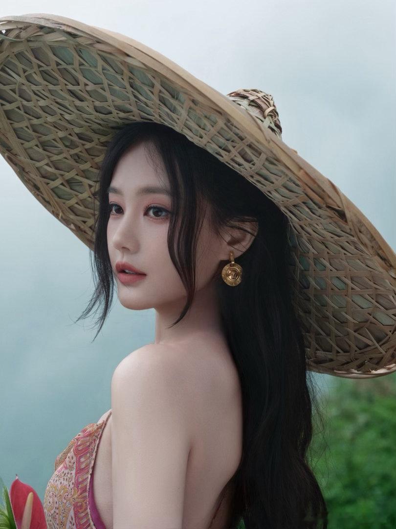 李一桐戴斗笠美成啥了李一桐超大斗笠一眼心动的古风造型！李一桐的超大斗笠太出彩。宽