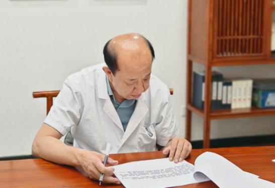 只有儿童专属调理方，才能改善腺样体肥大、张嘴呼吸说起腺样体肥大，不少家长都头