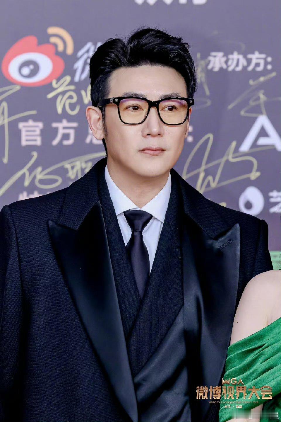 陆毅P一P就有点“法拉利老了也是法拉利”​​​