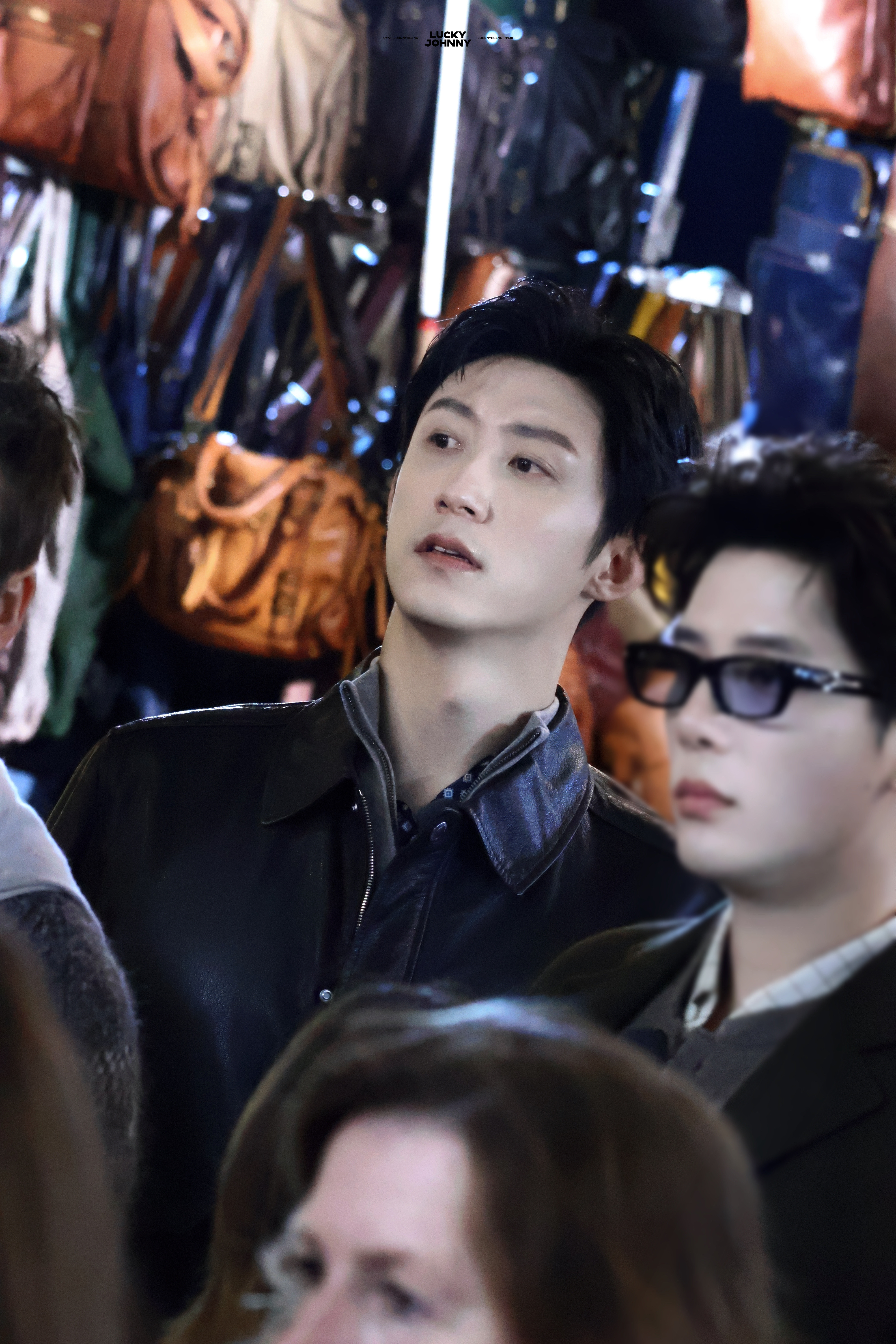 黄景瑜像王安宇保镖黄景瑜现在就出发这么帅的保镖现实中哪里找啊给我哥安排个