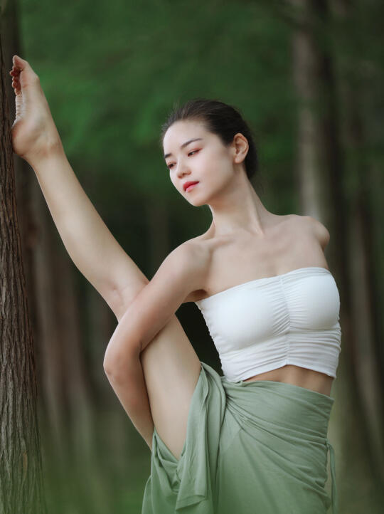 ｜美丽不是皮囊｜是透过躯壳灼灼燃烧的生命力
