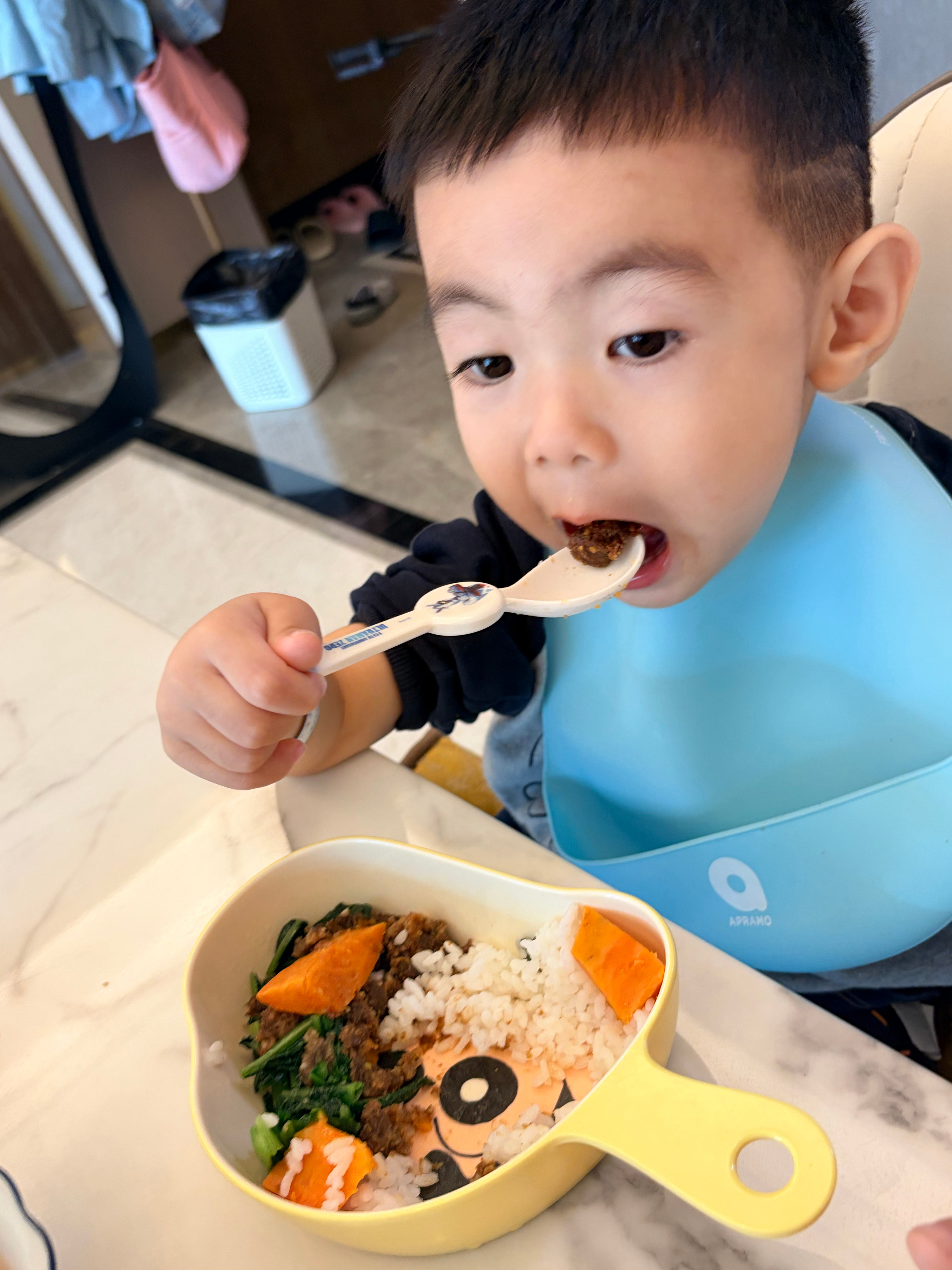 妈咪做饭就系好食😋（自己给自己加的戏）​​​