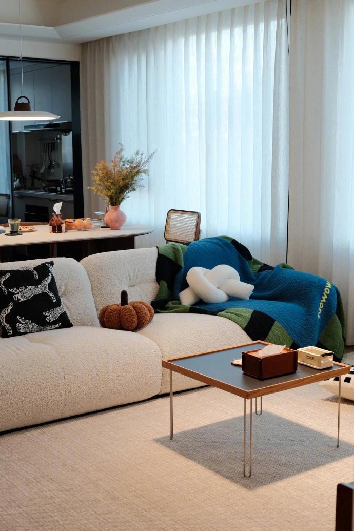 南通楼市降的真够明显的。南通楼市在过去的13个月里面，降的也还是比较明显。南