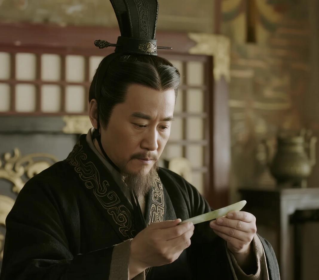 颠覆认知！别只看奇货可居，正史吕不韦，是大秦定鼎名相大众对吕不韦的印象，大多
