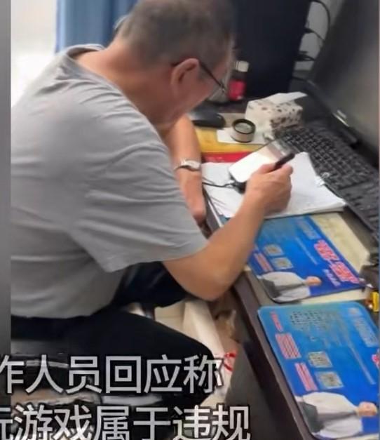 真有不怕事大的！江苏连云港，男子趁中秋节放假，赶紧抽时间去医院做检查，他去拍CT