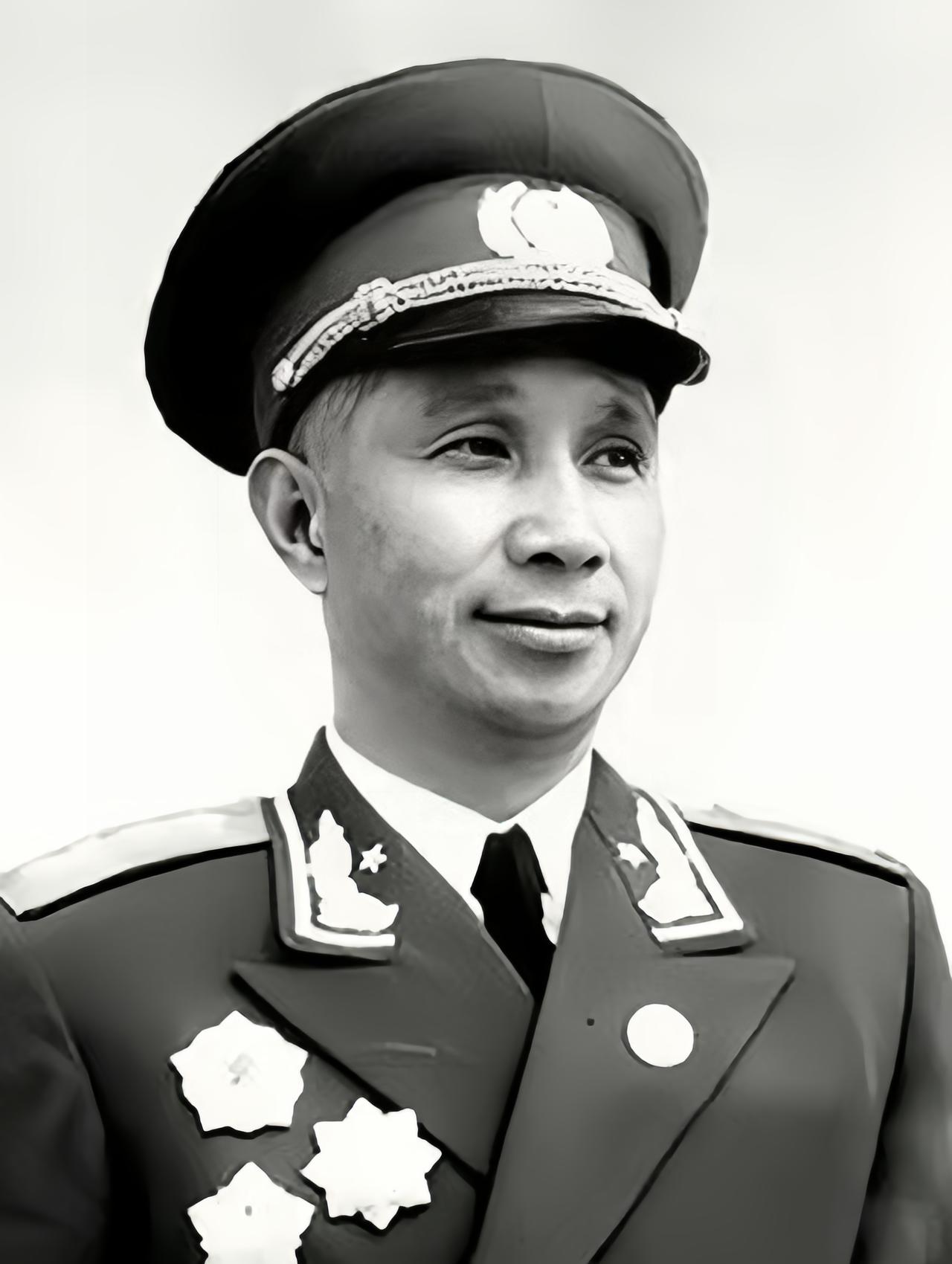 粟裕大将的脾气很好。进京担任副总参谋长后，粟裕按照军委第三野战军完成解放台湾的