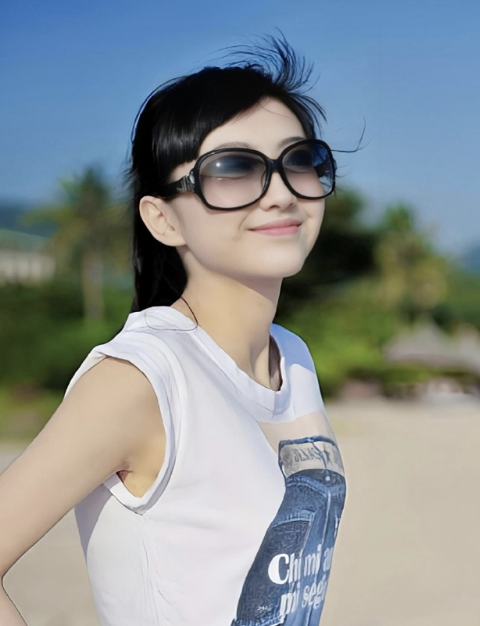 景甜从二十年前到现在真是一点变化都没有