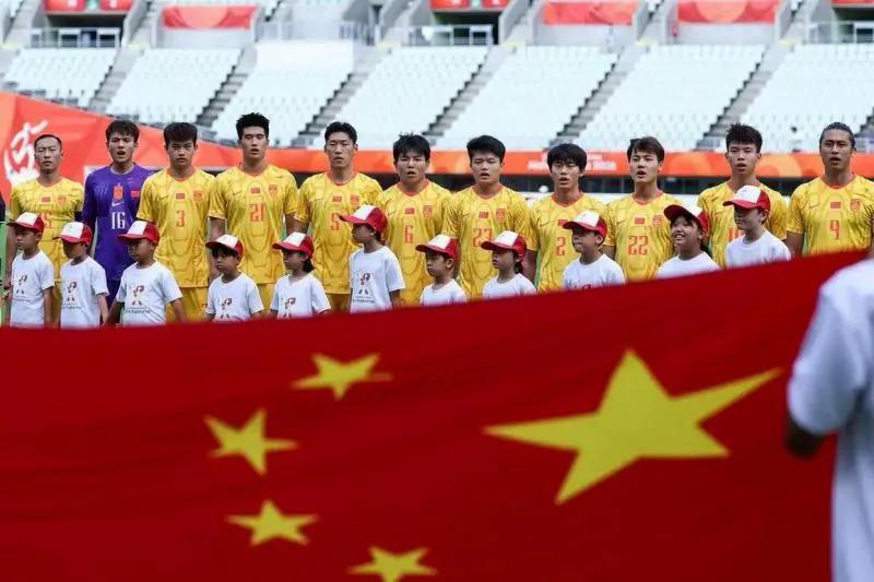 中国男足把韩国吓出一身冷汗，让中国球迷惊喜了整整一个小时名古屋亚运