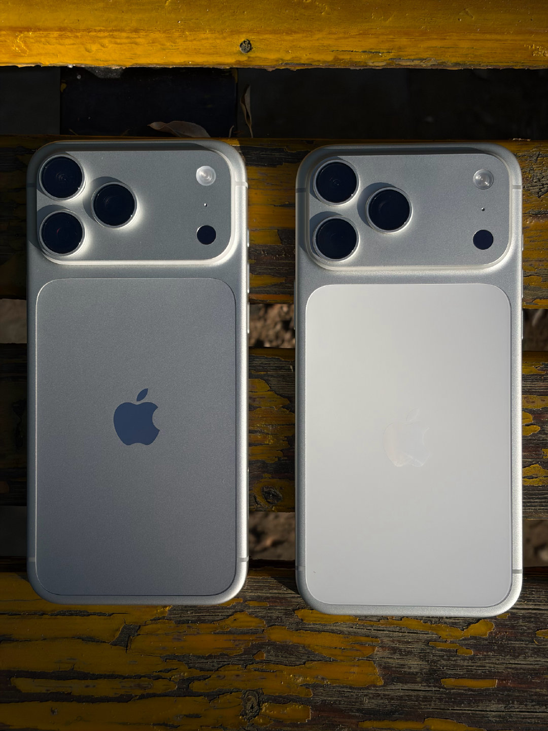 iPhone18ProMax银色上手，经典色永不过时！​