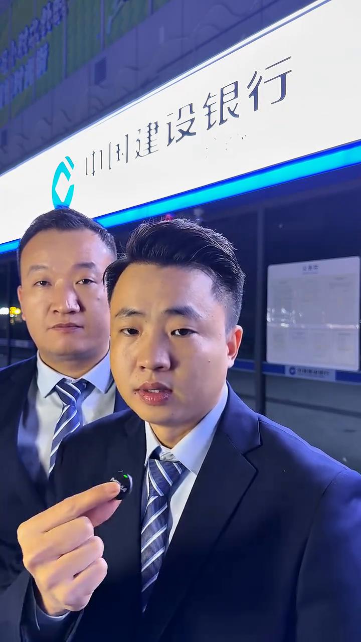 关闭投屏模式，让骗子再也无法操控你的手机。下面跟着我来实际操作一遍。·点开设