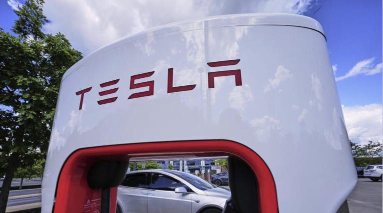 特斯拉交付量刷新历史纪录特斯拉（Tesla）第三季度汽车交付量超出华尔街预期